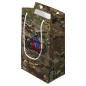 82e Airborne Jumpmaster Camo Klein Cadeauzakje (Voorkant Gekanteld)
