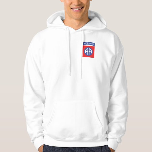 82e Airborne Pocket Hoodie (Voorkant)