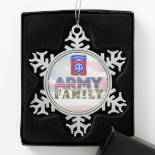 82e familie van de Airborne Division Army Tin Sneeuwvlok Ornament