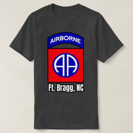 82e ft Bragg-overzicht T-shirt (Design voorkant)