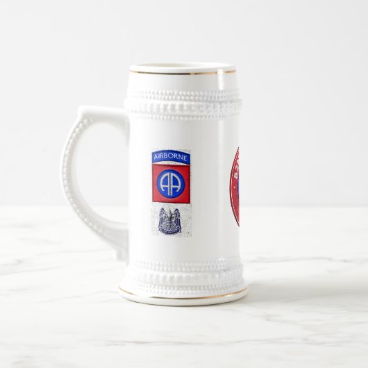 82e luchtdivisie-Antiek ontwerp Bierpul (Links)