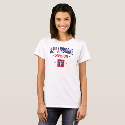 82e Luchtlandingsdivisie - Alle Amerikaanse Vrouwe T-shirt (Voorkant volledig)