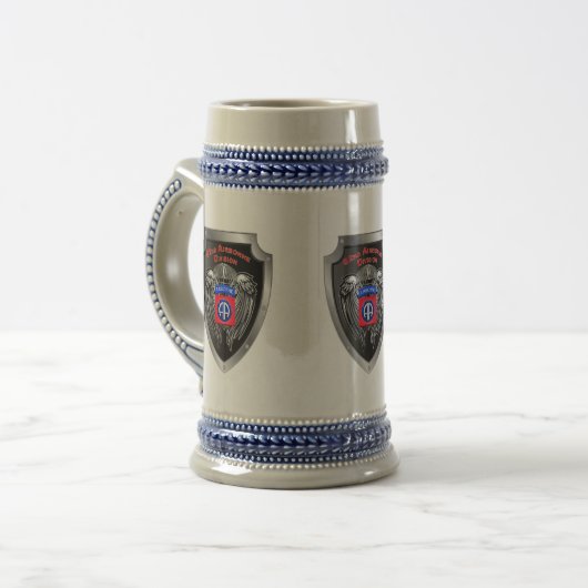 82e Luchtlandingsdivisie Fort Bragg Bierpul (Voorkant links)