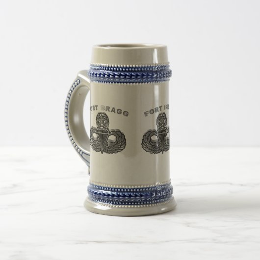 82e Luchtlandingsdivisie Fort Bragg Bierpul (Voorkant links)