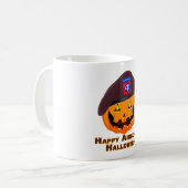 82e Luchtvaartdivisie - Happy Airborne Halloween! Koffiemok (Voorkant links)