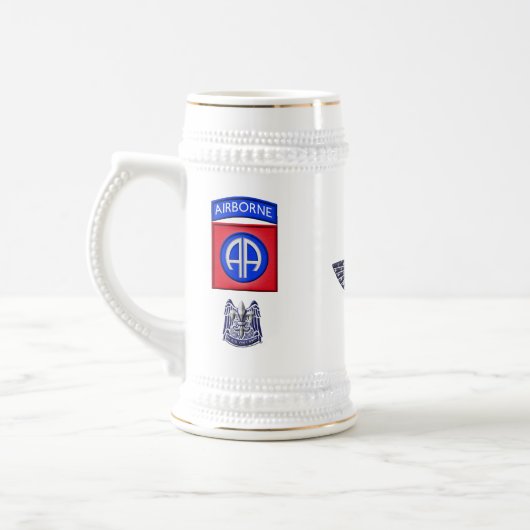 82e luchtverkeersdivisie "De hele weg" Bierpul (Links)