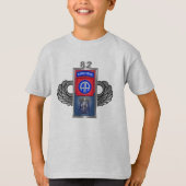 82e luchtverkeersdivisie "De hele weg" T-shirt (Voorkant)