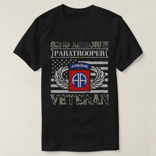 82e Man van Paratrooper in de lucht Vrouwen T-shirt (Design voorkant)