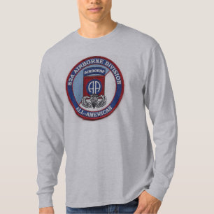 82e Man voor boordpersoneel en vrouwen T-shirt