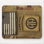 82e Muismat Luchtvaartdivisie<br><div class="desc">82e Airborne Division Patch en American Flag.</div>