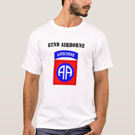 82e Shirt van de Luchtvaartdivisie (Voorkant)