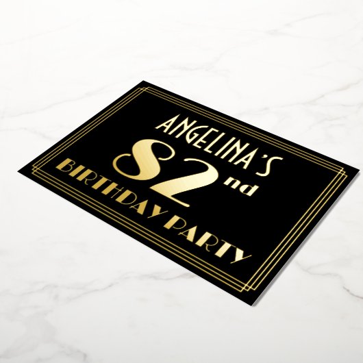 82e verjaardag: Art Deco Kijk "82", met naam Folie Uitnodiging (Gedraaid)