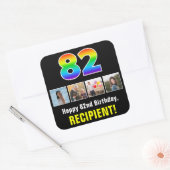 82e verjaardag: Regenboog "82"; Aangepaste foto's  Vierkante Sticker (Envelop)