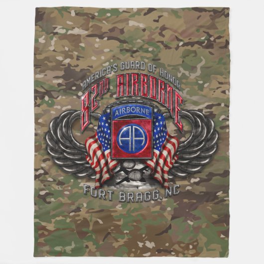82nd Airborne Ft. Bragg Camo Fleece Deken (Voorkant)
