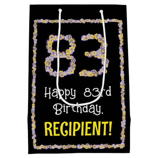 83e verjaardag: Floral Flowers Number, Custom Name Medium Cadeauzakje (Achterkant)
