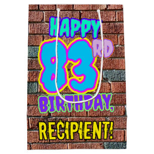 83e verjaardag: Fun, Urban Graffiti geïnspireerd K Medium Cadeauzakje