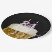 84e verjaardag bier op zwart Bord (Gekanteld)