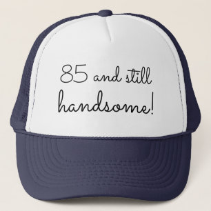 85 en nog steeds handig Fun 85th Birthday Quote Trucker Pet