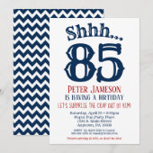 85e Surprise Birthday Invitation Mannen Navy Blue Kaart (Voorkant / Achterkant)