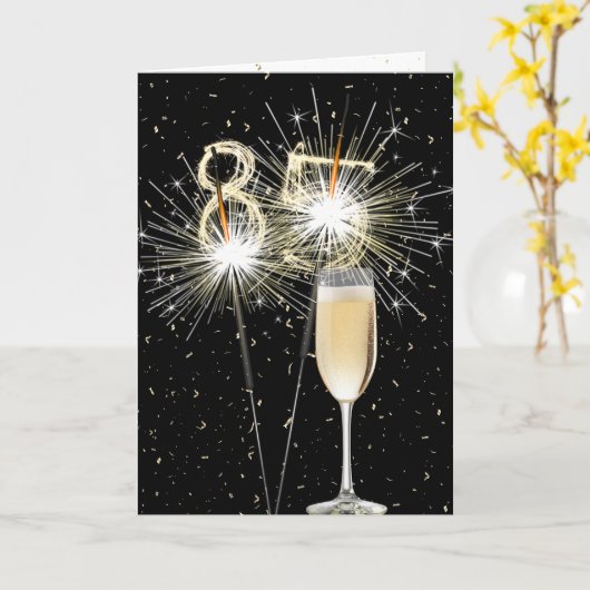 85e verjaardag Sparklers met witte wijn Kaart (Gele Bloem)
