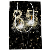 85e verjaardag Sparklers op zwart met sterren Medium Cadeauzakje (Voorkant)