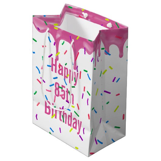 85e verjaardag Sprinkels Op Roze Icing Medium Cadeauzakje (Voorkant Gekanteld)