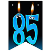 85e verjaardagskaarsen met oogballen vlaggetjes (Eerste vlag)