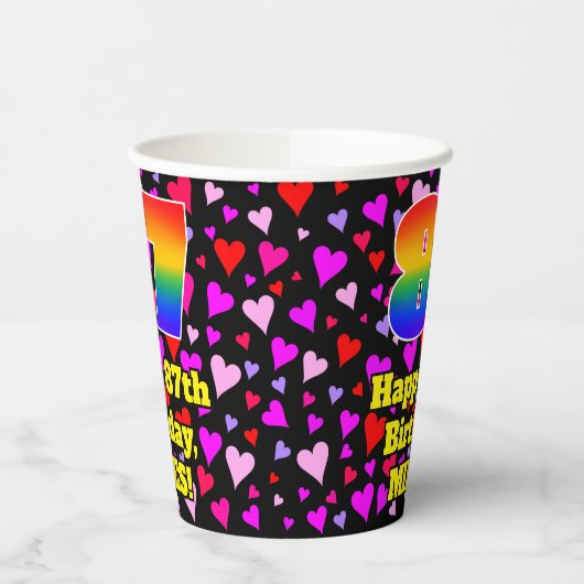 87e verjaardag: Het liefhebbende Kunstpatroon, Reg Papieren Bekers (Links)