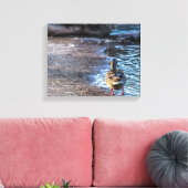 8801-Vrouw Mallard Duck Walking on Shore Canvas Afdruk (Insitu (Woonkamer))