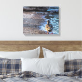 8801-Vrouw Mallard Duck Walking on Shore Canvas Afdruk (Insitu (Slaapkamer))