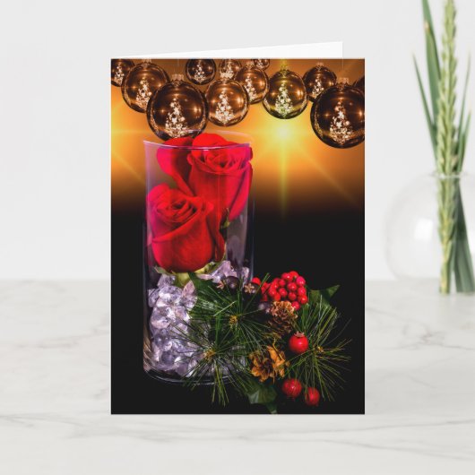 8859-C-Red Roses met Pine & Ornamenten Feestdagen Kaart (Voorkant)