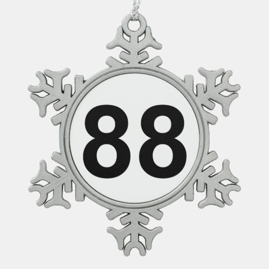 88 - nummer 88 tin sneeuwvlok ornament (Voorkant)