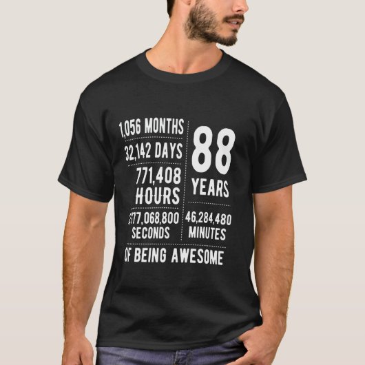 88ste verjaardag Mannen Vrouwen Grappig 88 jaar ou T-shirt (Voorkant)
