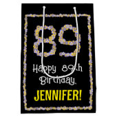 89e verjaardag: Floral Flowers Number, Custom Name Medium Cadeauzakje (Achterkant)