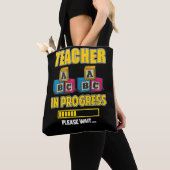 8 Het enige waar ik om geef is mijn Duitse herder  Tote Bag (Dichtbij)