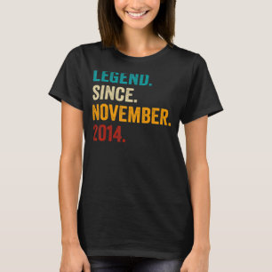 8 jaar oude achtste verjaardag jongen legde sinds t-shirt