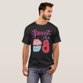 8 jaar oude dag zoet om 8 cupcake Birthda te zijn T-shirt (Voorkant volledig)