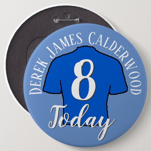 8e Birthday Football Badge to Personalize Button (Voorkant /achterkant)