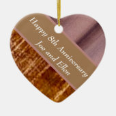 8e Jubileum, Bronze en aardewerk Keramisch Ornament (Voorkant)