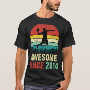 8e verjaardag Basketball Geweldige sinds 2014 8 ja T-shirt