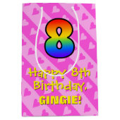 8e verjaardag: Fun roze hartenstrepen en regenboog Medium Cadeauzakje (Voorkant)