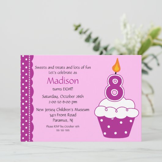 8e verjaardag van de uitnodiging tot het indienen  (Staand voorkant)