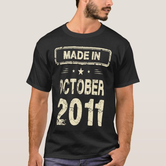 8e verjaardagsgrapje gemaakt in oktober 2011 t-shirt (Voorkant)
