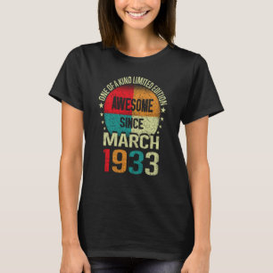 90 jaar Geweldige sinds maart 1933 90e geboorte T-shirt