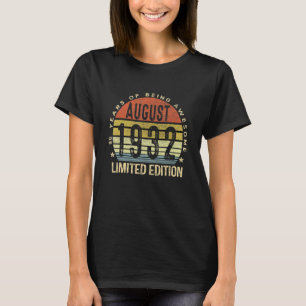 90 jaar oud Geweldige sinds de geboorte van august T-shirt