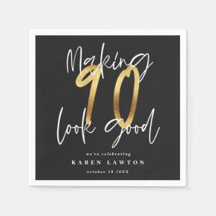 90 ziet er goed uit als een gouden verjaardagsfees servet