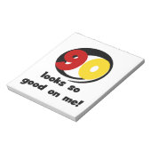 90 ziet er zo goed uit voor mij T-shirts en cadeau Notitieblok (Linkerzijde)