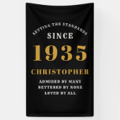 90e verjaardag geboren 1935 Voeg naam toe Zwart Go Spandoek (Verticaal)