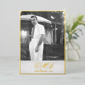 90e verjaardag Mannelijke stijlvolle monogram Foto Folie Uitnodiging (Staand Voorkant)