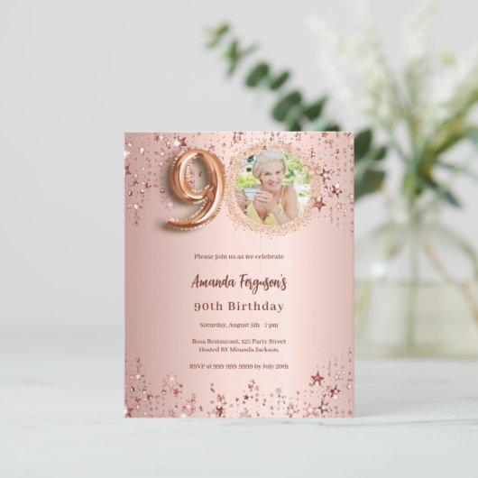 90e verjaardag roos gouden fotosterren uitnodiging (Staand voorkant)